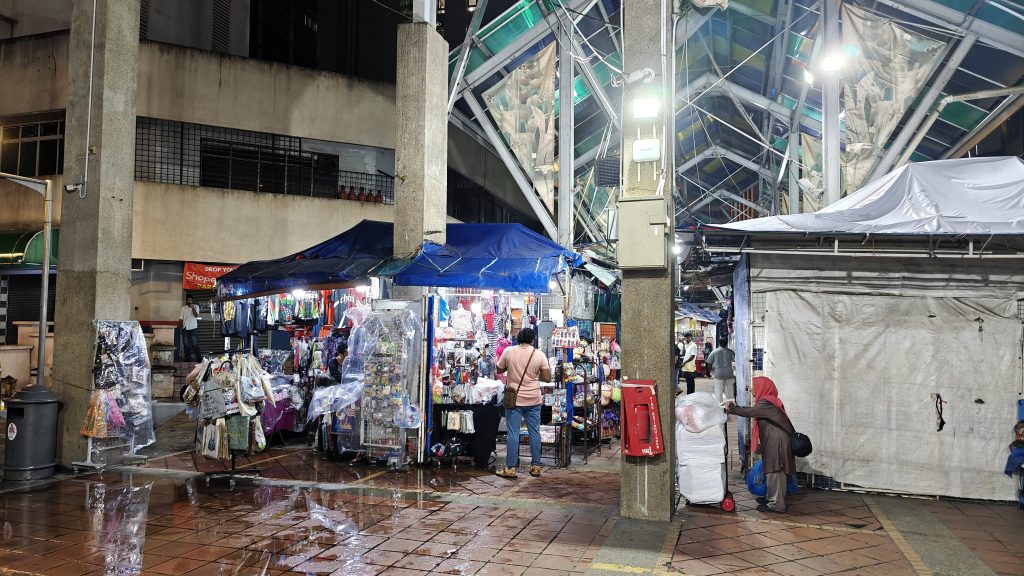 Straatbeeld Masjid India Kuala Lumpur