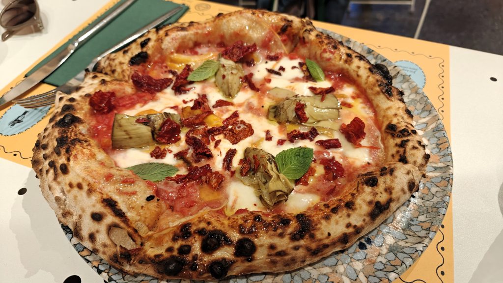 De lekkerste pizza van de reis bij Piu Sud Matera