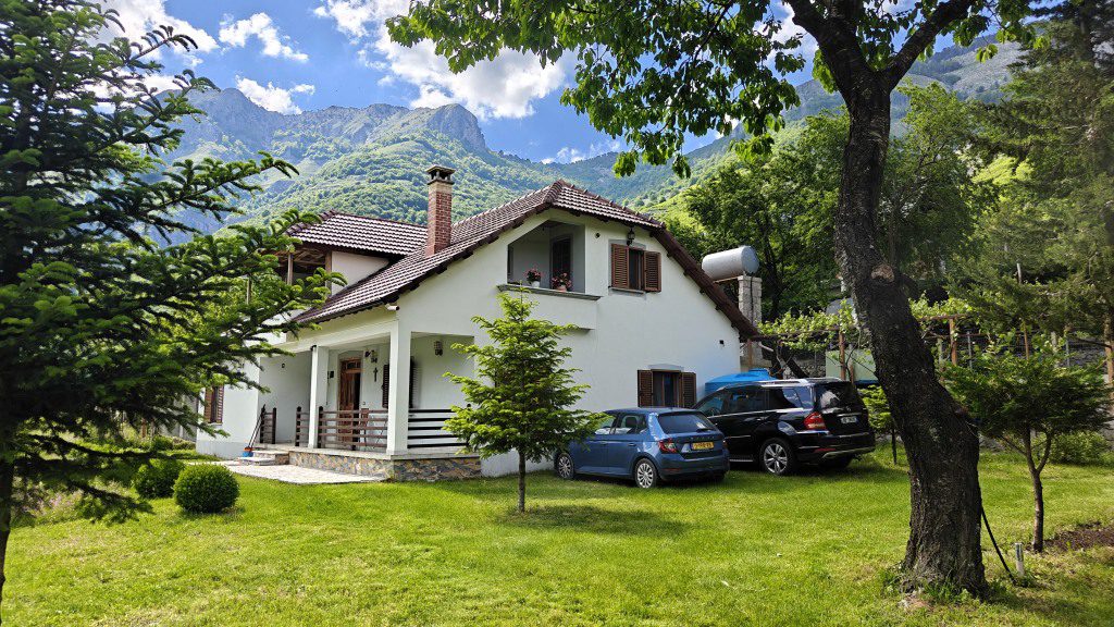Paja Guesthouse - Bogë - Theth