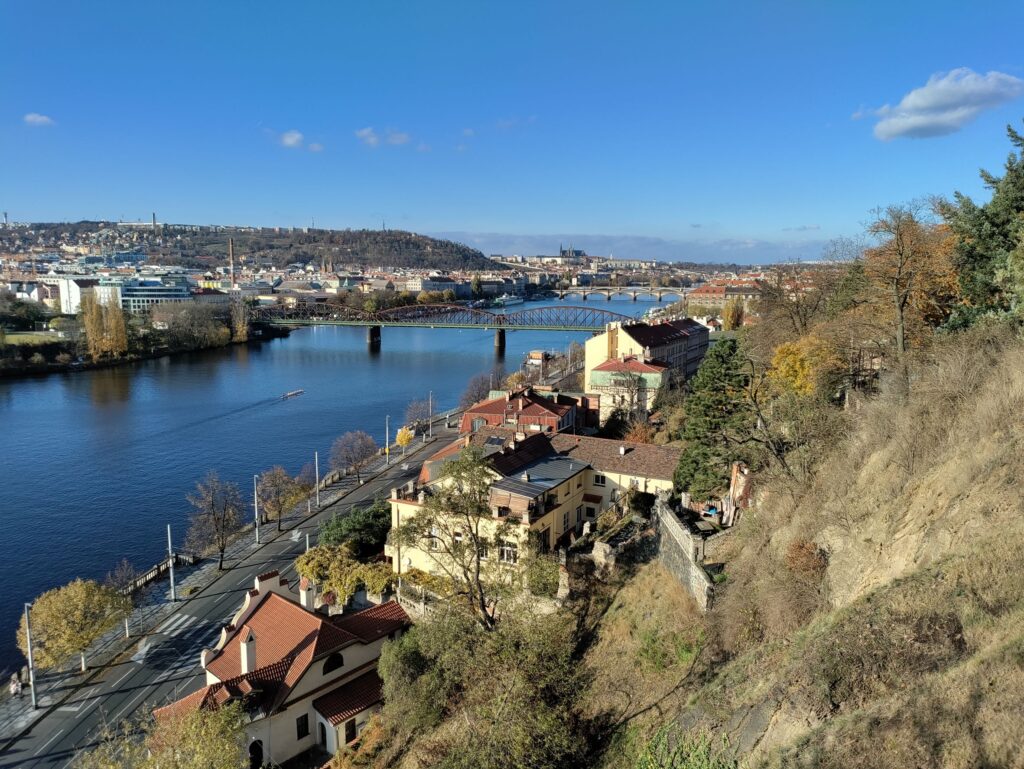 Uitzicht vanaf Vysehrad over de Moldau