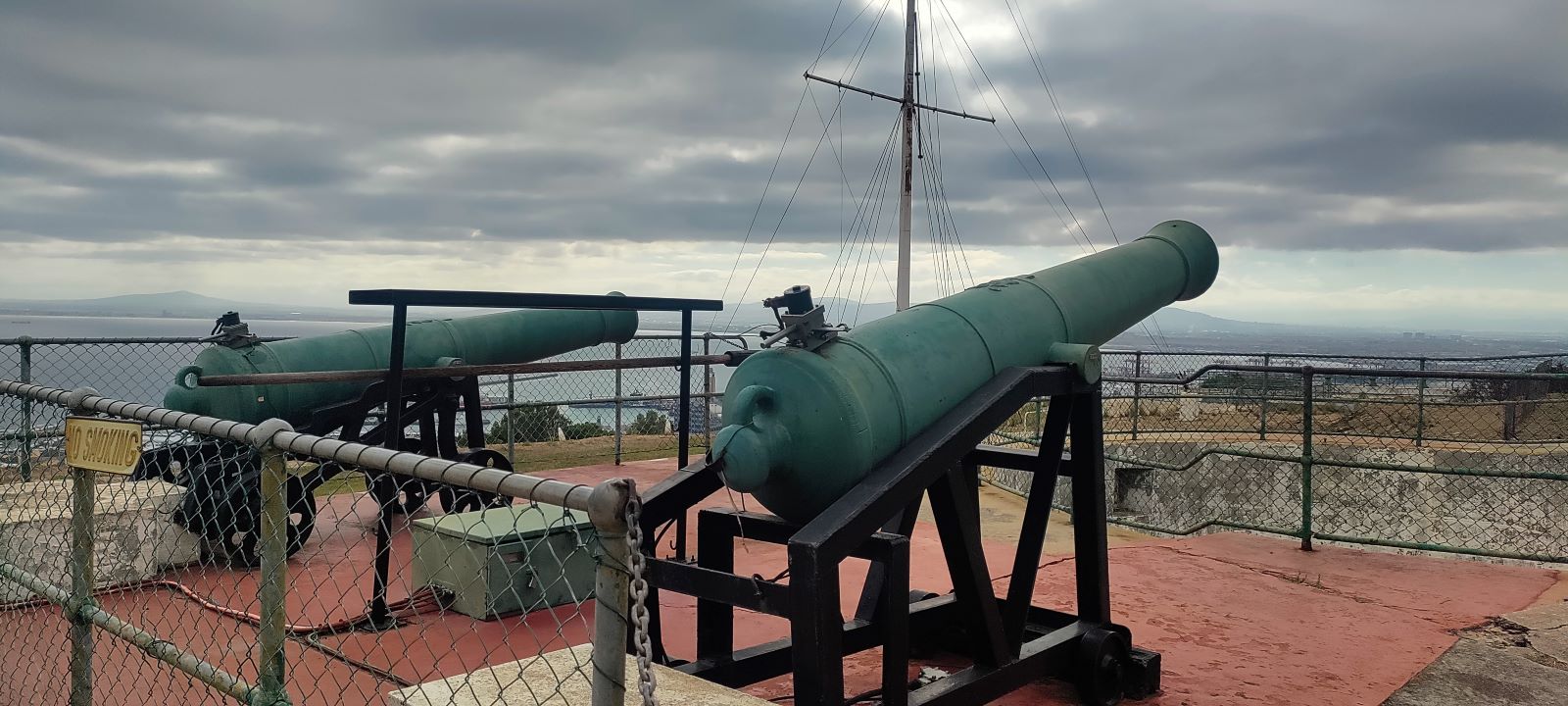 Het afvuren van de noon-gun: een traditie in Kaapstad