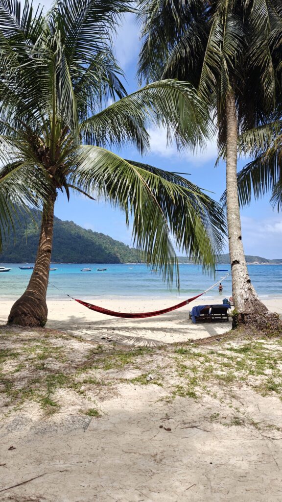 Hangmat op het strand_Perhentian Island_Pulau Perhentian Maleisië