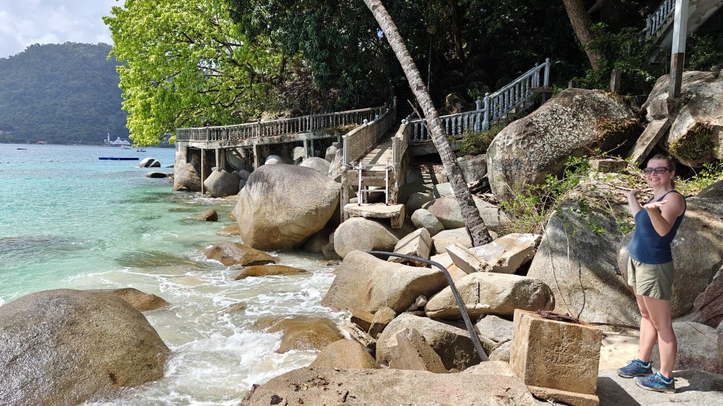 Jungle trekking Pulau Perhentian Besar