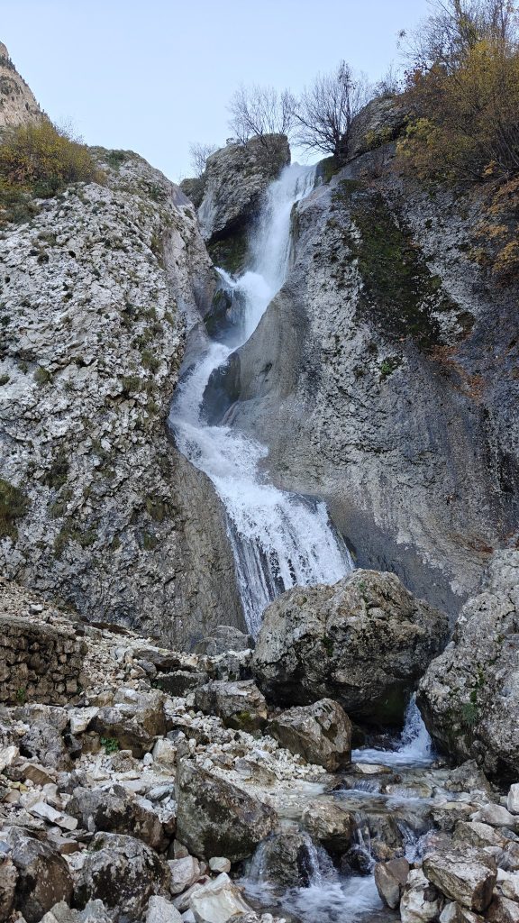 Sopotit waterval Strembec - Permet Albanië