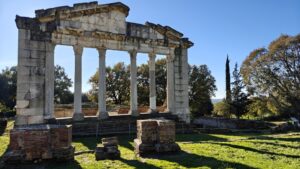 Appolonia archaelogische opgraving bij Fier in Albanie_Oude Griekse stad in Albanie