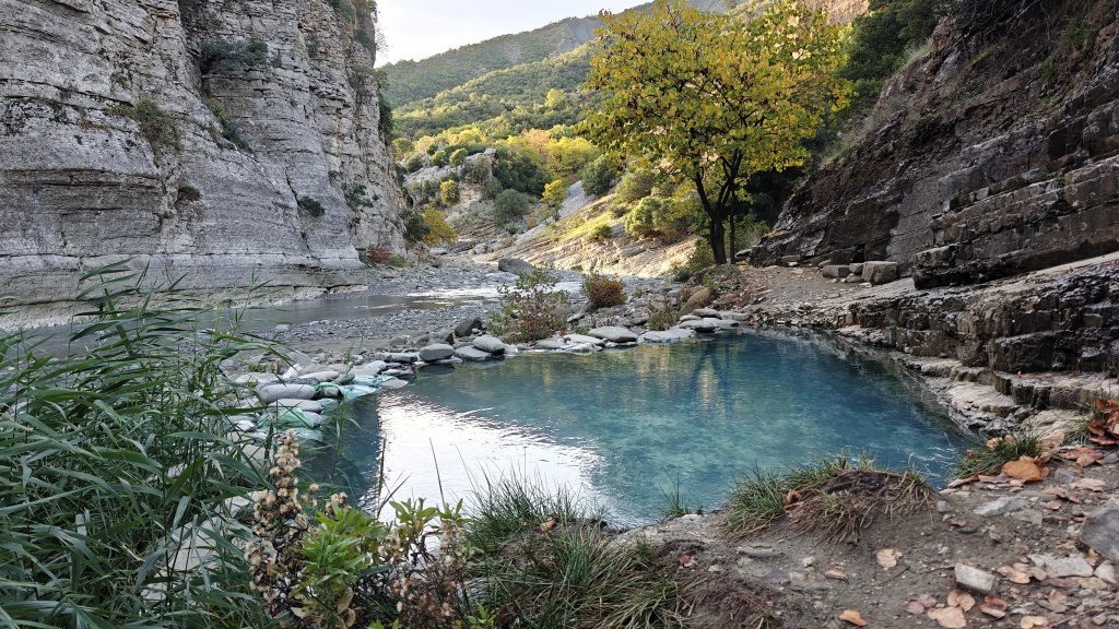 Een van de verborgen thermale baden van Benja in de Langarica Kloof