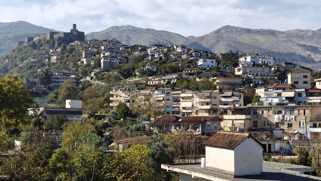 Uitzicht op Gjirokaster Albanië