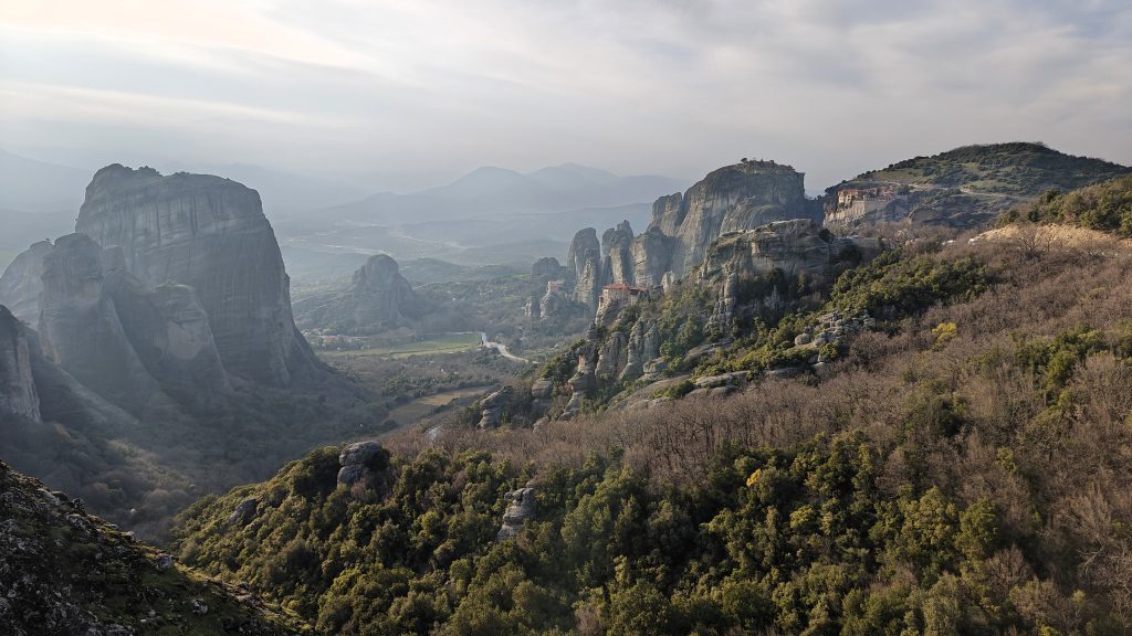 Meteora bij zonsondergang