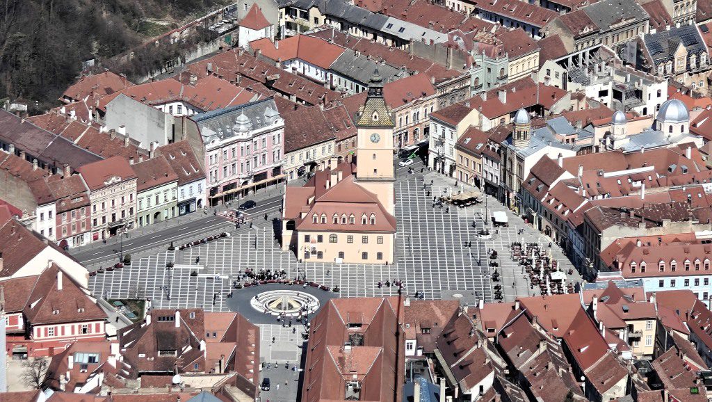 Uitzicht op Piața Sfatului vanaf Tampa Mountain Brasov