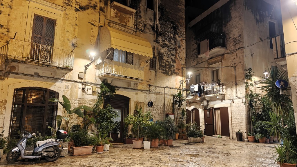 Bari Puglia in de avond