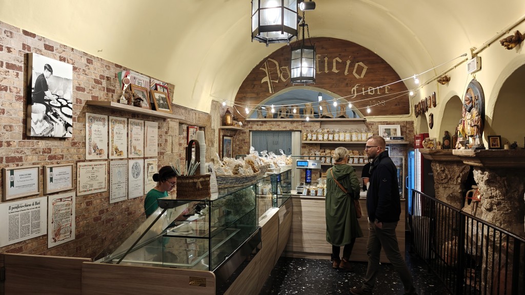 Panificio Fiore Bari Puglia Italië focaccia Barinese